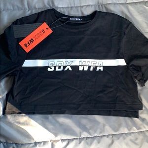 White Fox Sarah’s Day Throw It On Cropped Tee Xs